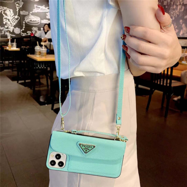 iphone16 15プロ ケース 背面 収納 ブランド prada iphone14pro max/13 ショルダーケース バッグ型 プラダ アイフォンカバー14/12pro 肩掛け 大人っぽい - 画像 (3)