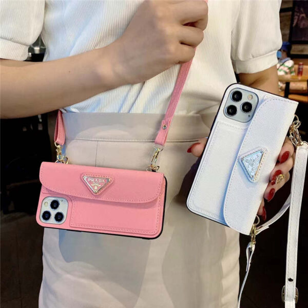 iphone16 15プロ ケース 背面 収納 ブランド prada iphone14pro max/13 ショルダーケース バッグ型 プラダ アイフォンカバー14/12pro 肩掛け 大人っぽい
