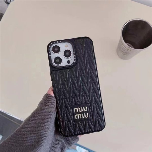 iphone16/16pro/15promax/15 ケース miumiu アイフォンケース14/14pro レザー ミュウミュウ iphone14promax ケース マテラッセ iphone13pro/13/12 ケース ペア おしゃれ - 画像 (2)