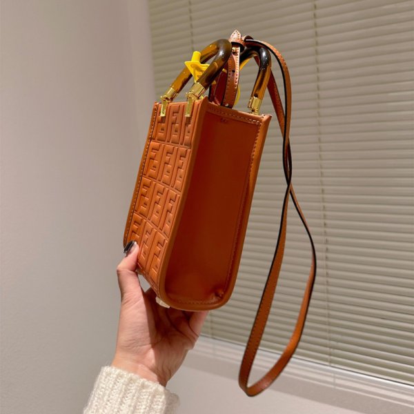 フェンディ サンシャイン ミニ トートバッグ fendi ショルダー バッグ 小さめ スマホ ショルダー ポシェット レディース 斜 めがけ おしゃれ - 画像 (5)