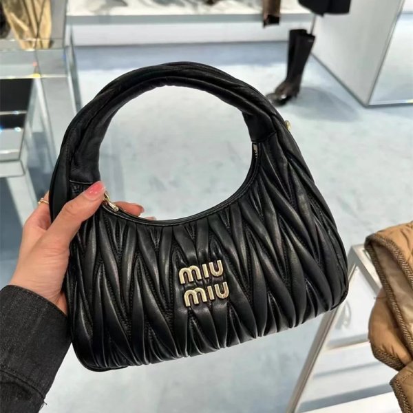 ミュウ ワンダー アイコンバッグ miumiu マテラッセ ホーボー バッグ 2way ショルダーバッグ ブランド コピー ポシェット かわいい